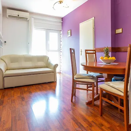 Boki 4 Apartamento